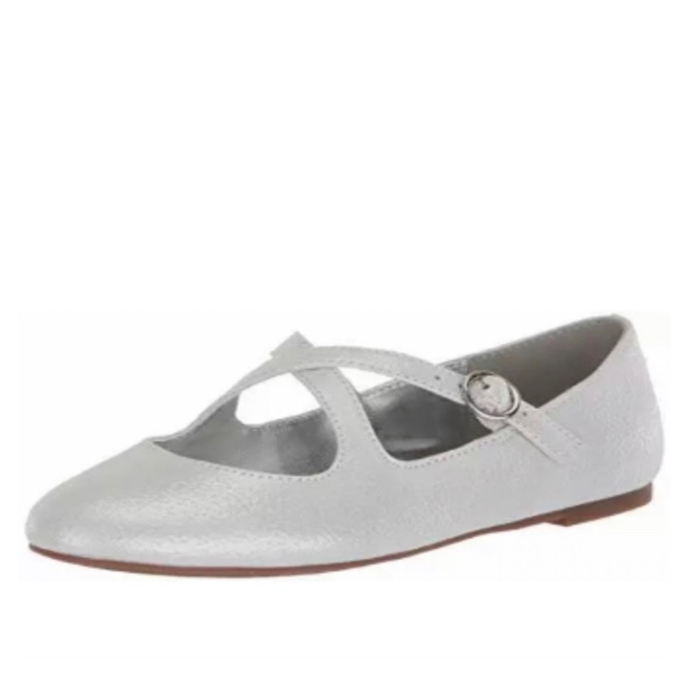 Girls Vince Camuto Silver Mary Jane flats Size 2